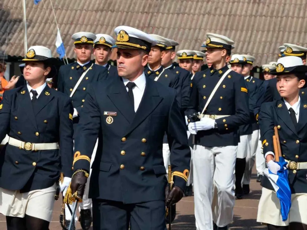 Desfile en la Plaza de Armas