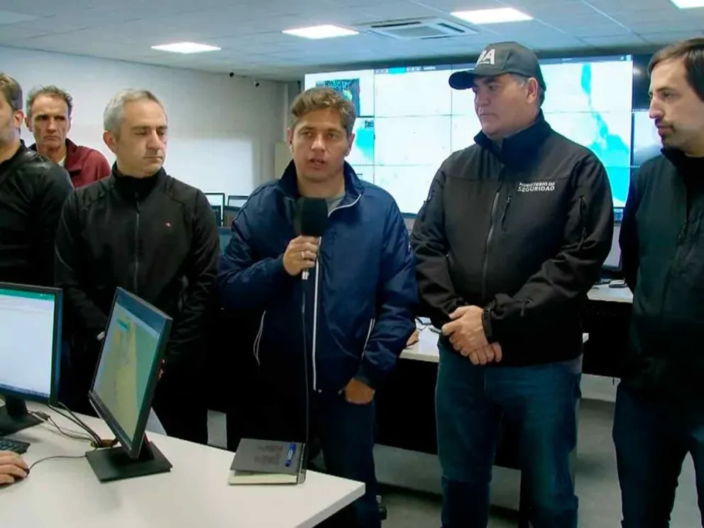 Axel Kicillof y ministros bonaerenses