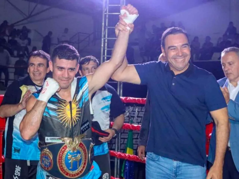 Obtuvo el título profesional Low Kick