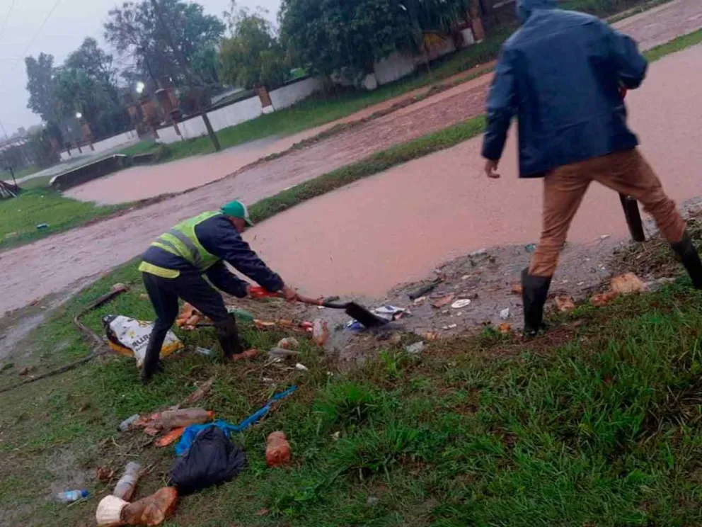Equipos municipales trabajaron en las zonas afectadas