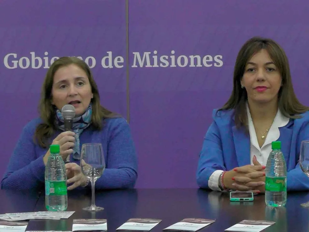   Rossana Franco y Valeria Bongers