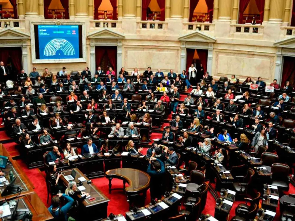 La sesión especial será al mediodía