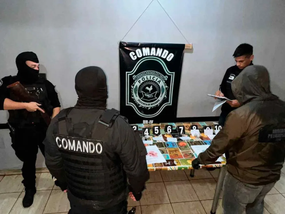 Buscan a dos hombres que transportaban la droga