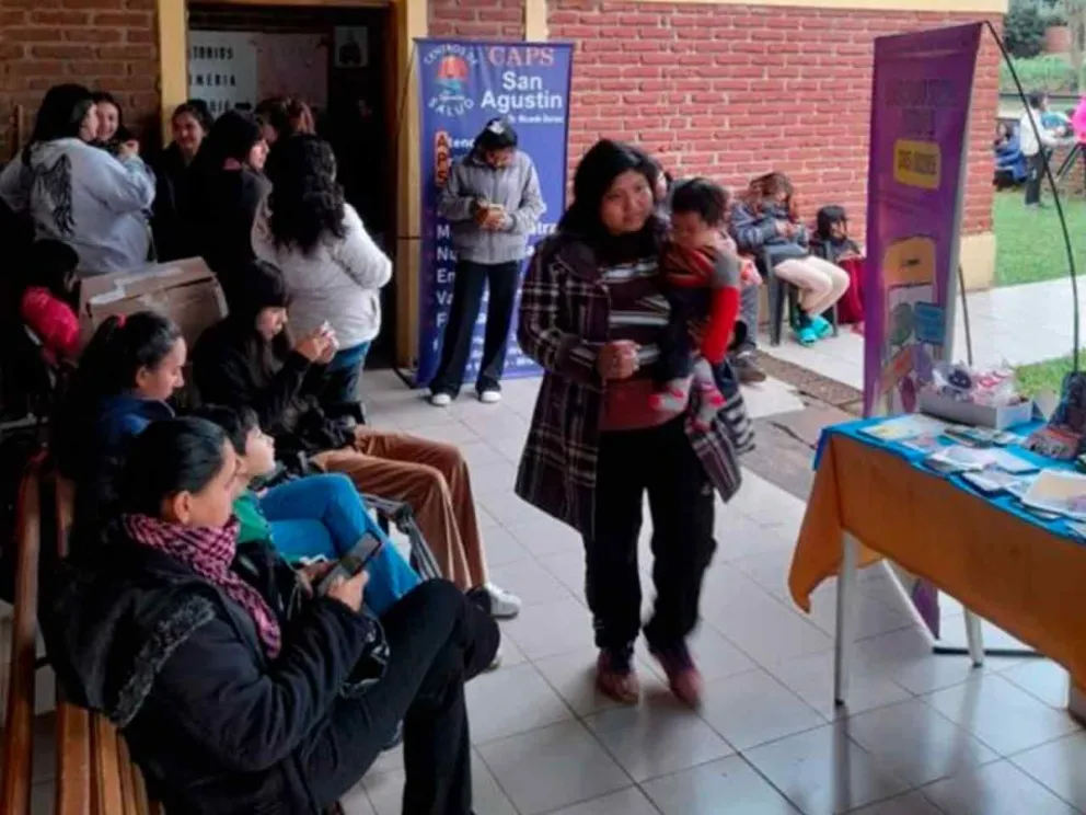 Entregó insumos y brindó atención