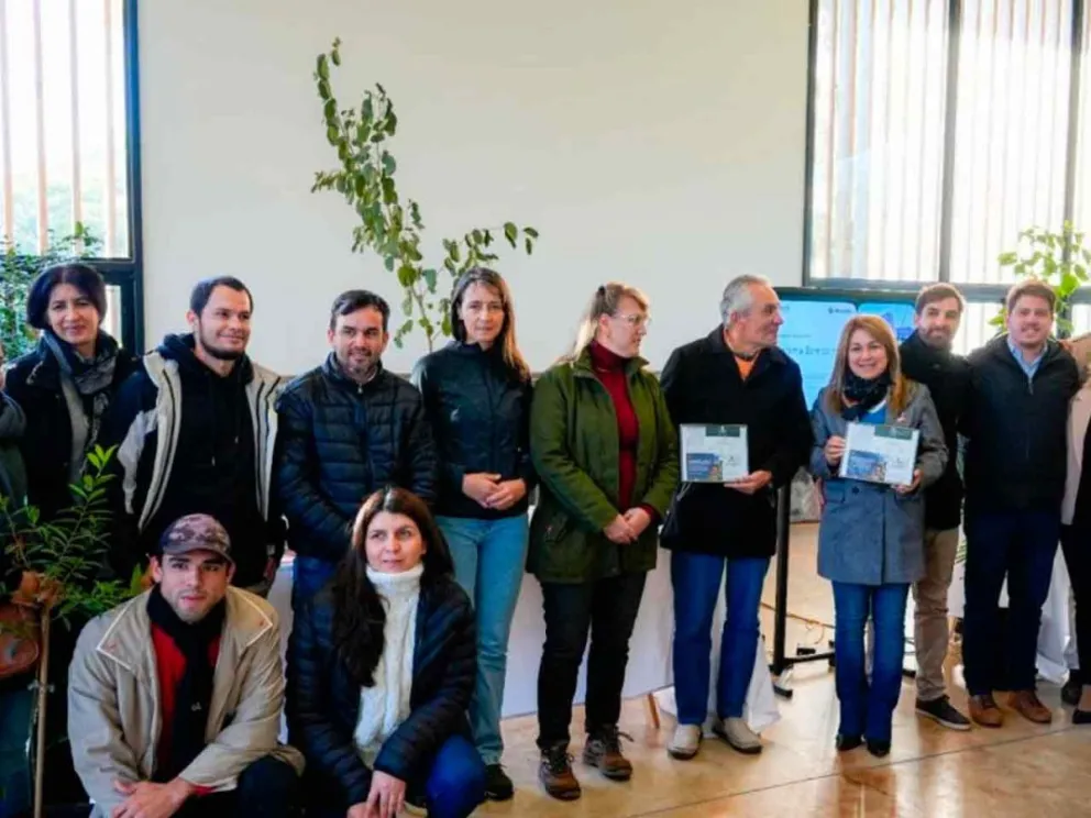 Autoridades presentes en el acto 