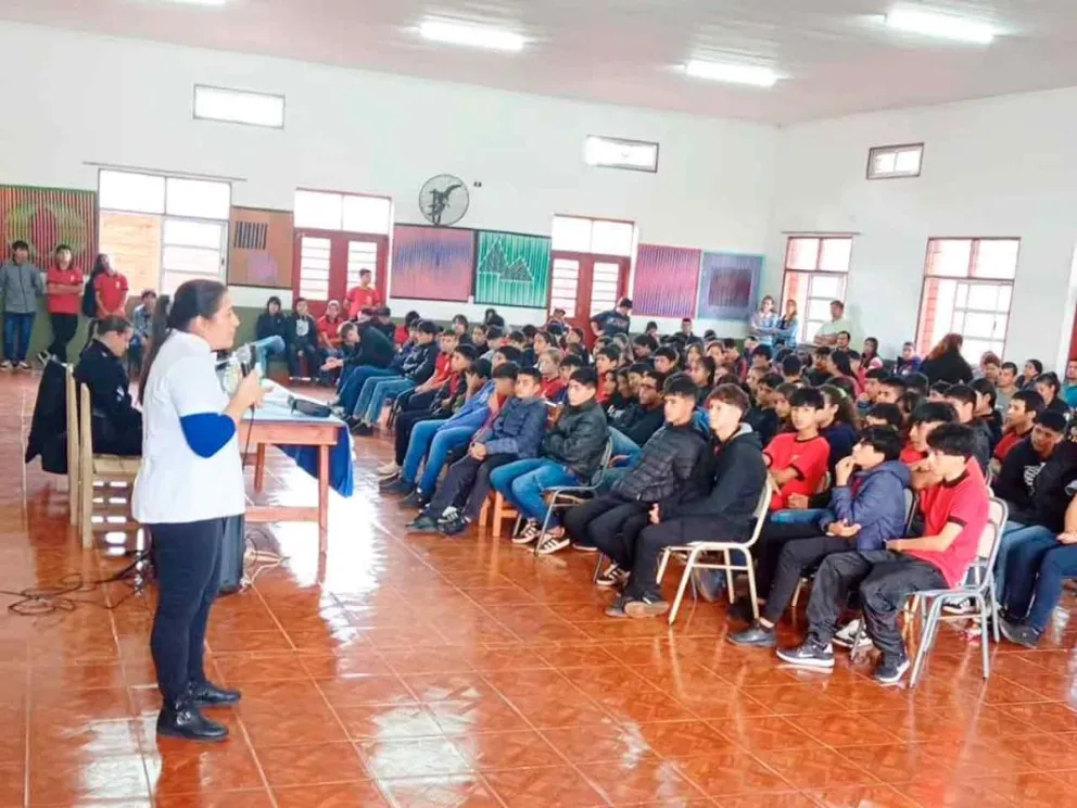 Con el modelo de Policía de Cercanía