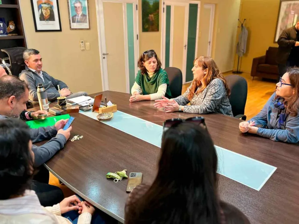 Mesa de trabajo presidida por José Arrúa