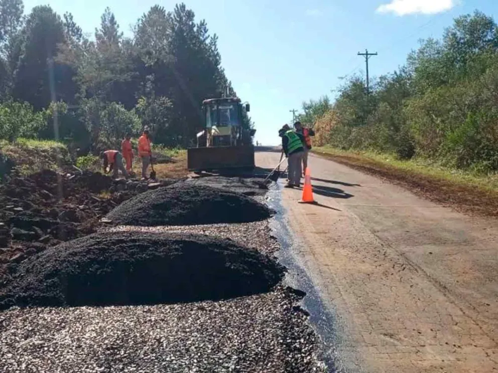 Tareas de bacheo superficial y profundo