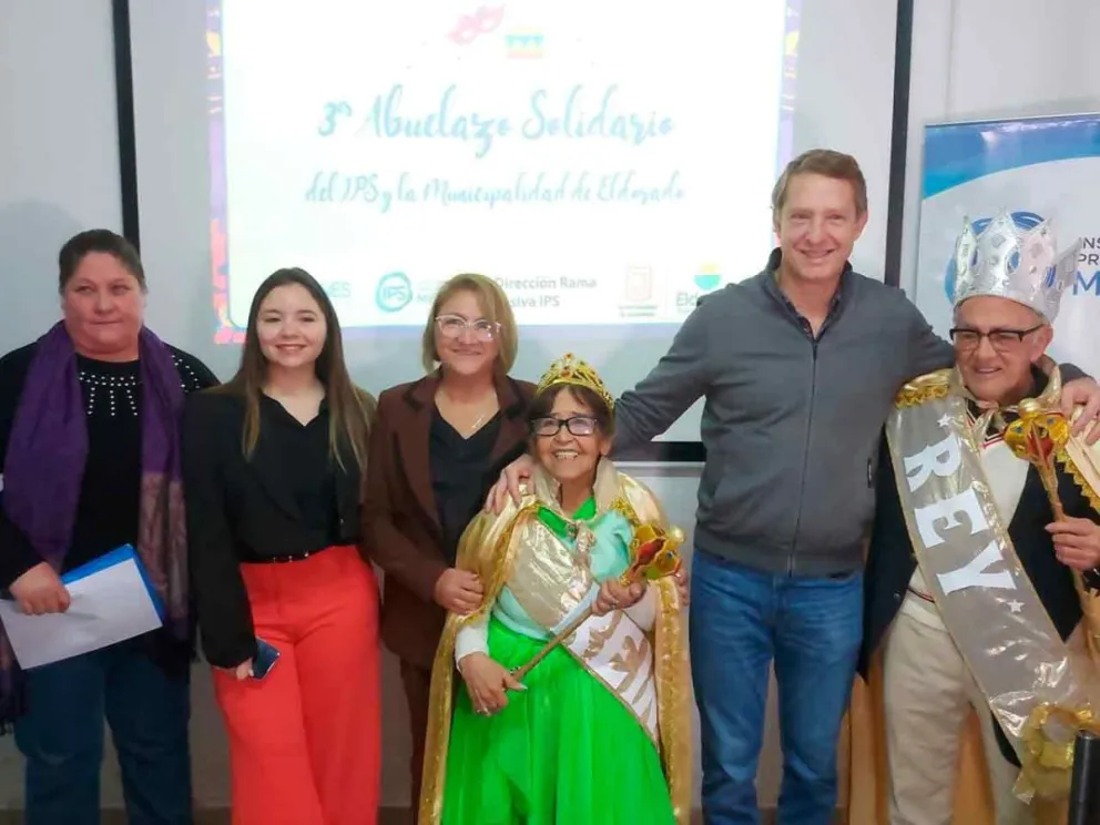 Postal del lanzamiento 