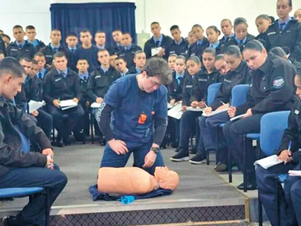 Se capacitaron 380 personas