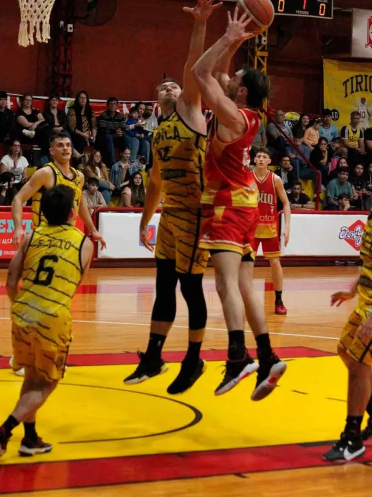 Derrotó 65-59 al Felino en el estadio “Jorge R. Yamaguchi” 