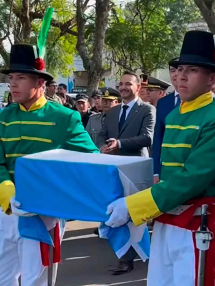 Llegada de los restos del héroe correntino