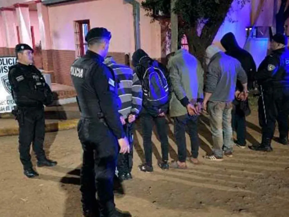 Cobraban peajes ilegales