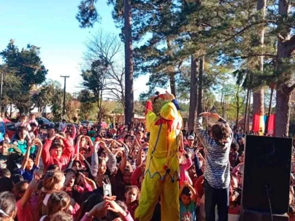 Hubo regalos, juegos, payasos y baile 