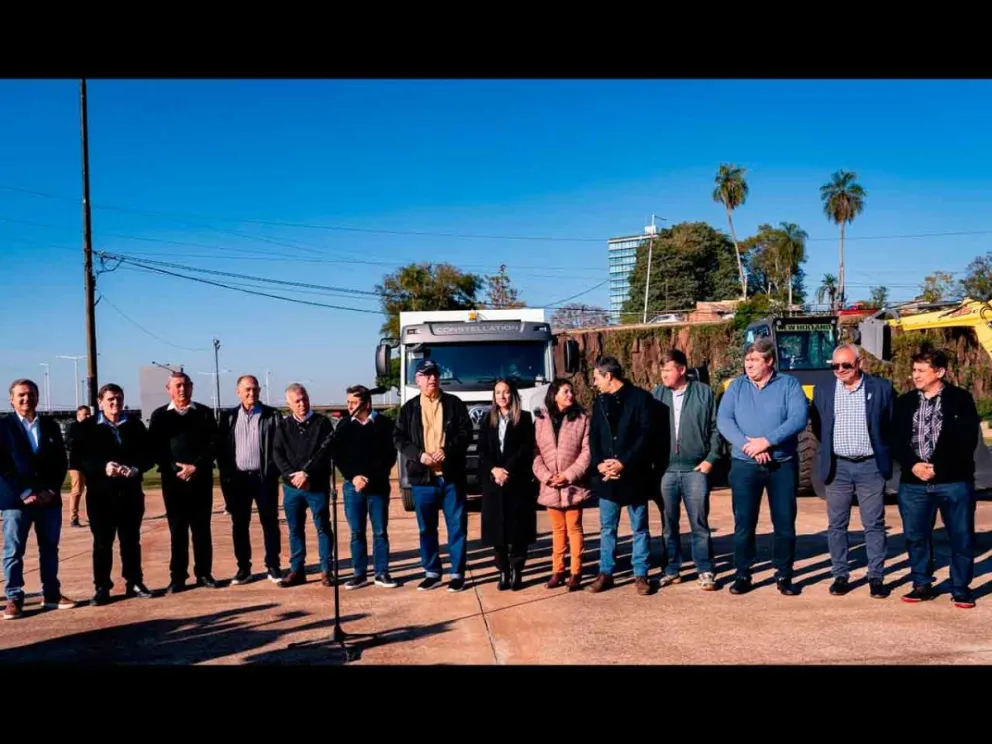 Hugo Passalacqua y Oscar Herrera Ahuad encabezaron la entrega