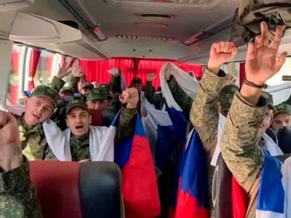 Fueron canjeados 146 prisioneros de cada bando