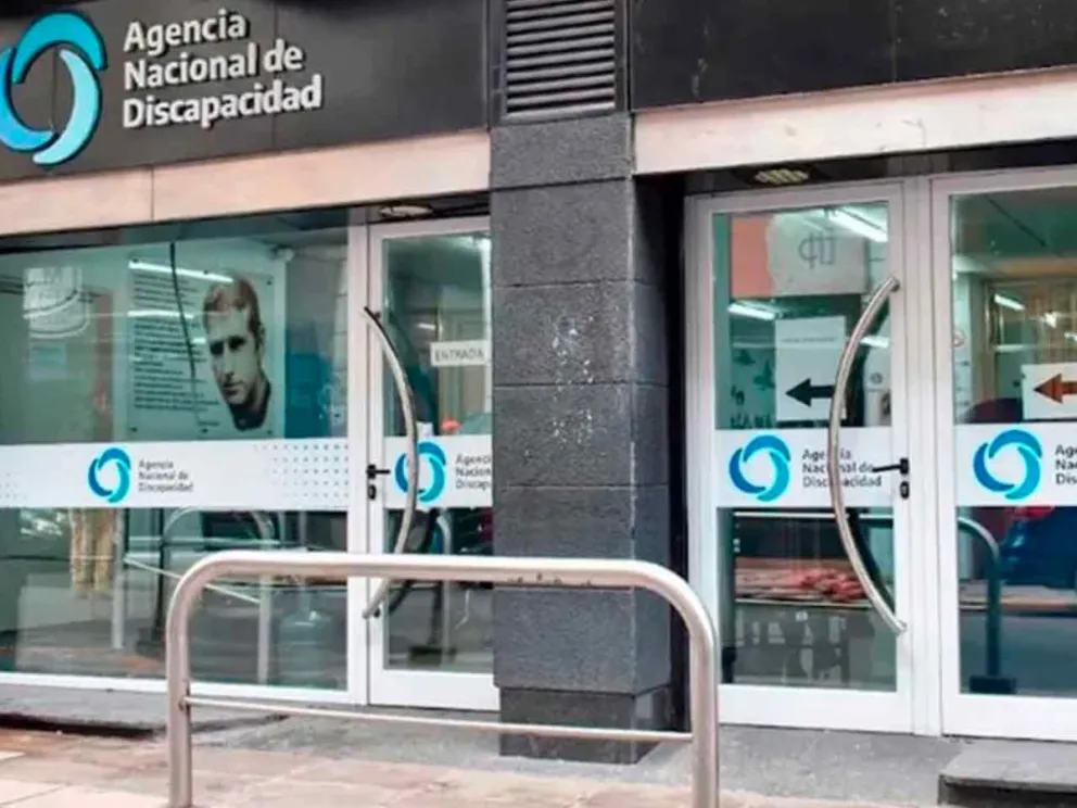 Crece el escándalo que sacude al Gobierno