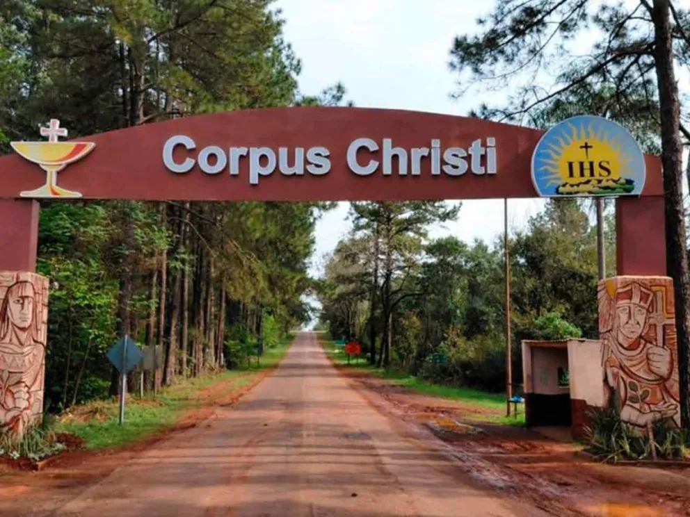 Plasma su pasado Guaraní - Jesuítico