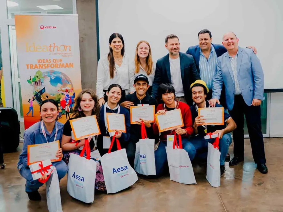 Momento de la entrega de premios