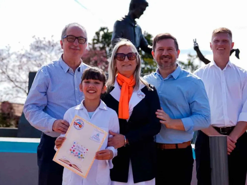 El Gobernador encabezó la ceremonia protocolar