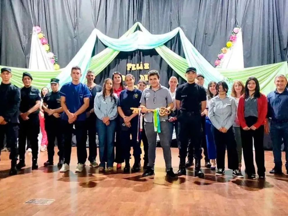 Momento de la toma simbólica del pueblo