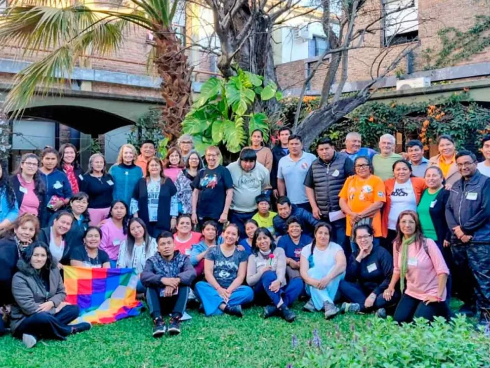 Docentes interculturales bilingües