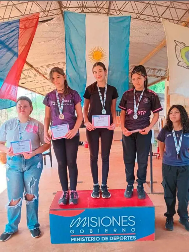 Ganadores en el podio