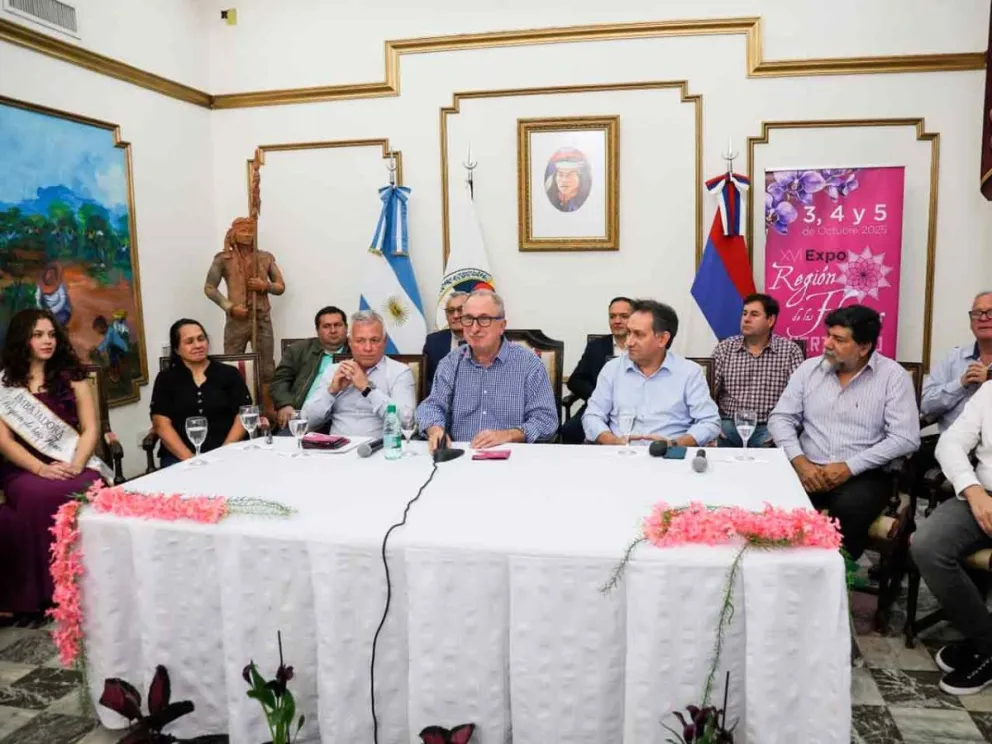 El Gobernado resaltó el potencial de la floricultura del Alto Paraná