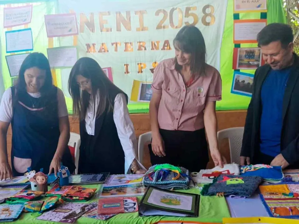 Bajo el lema “Infancias que construyen futuro”