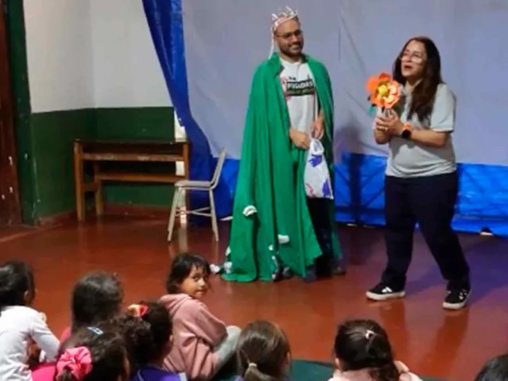 Escena de “El Rey Basura y la Florcita”