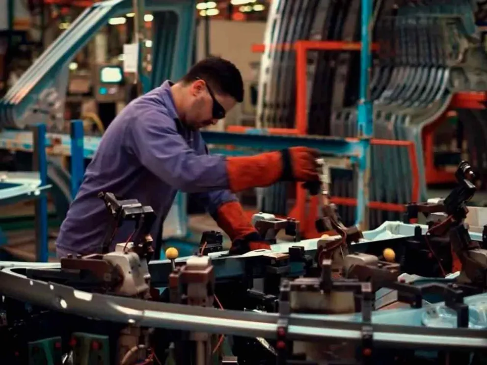 Por baja demanda y apertura comercial