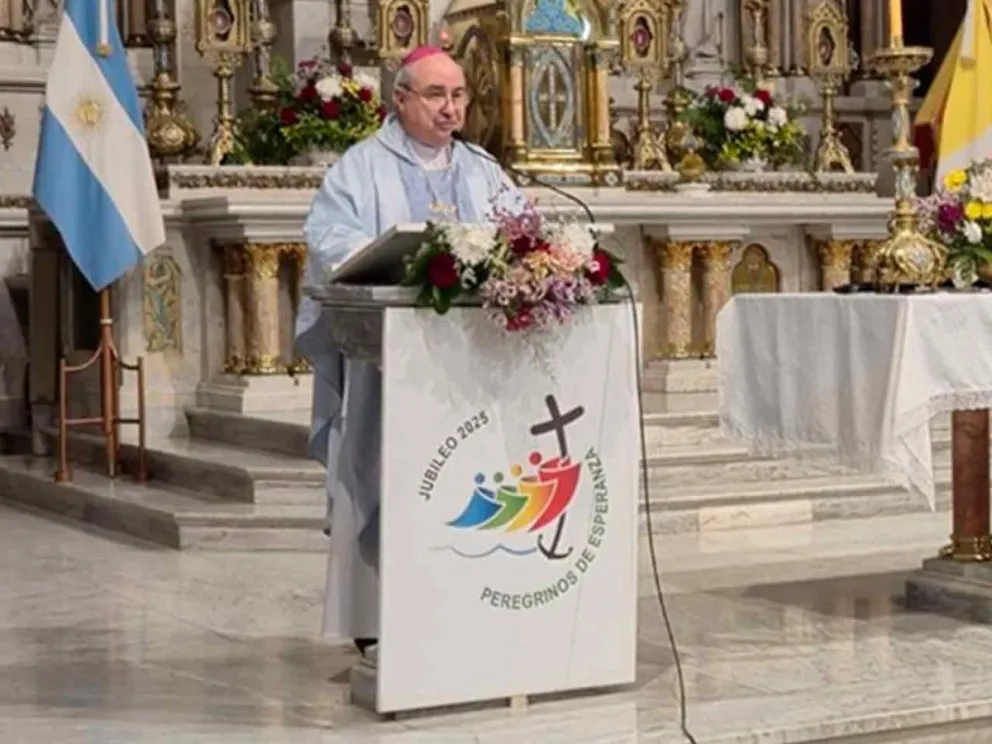  Monseñor Daniel Fernández