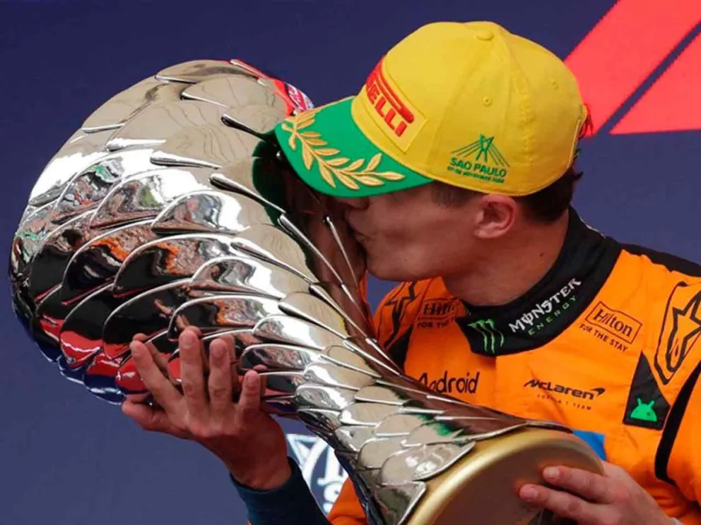 Lando Norris con la Copa