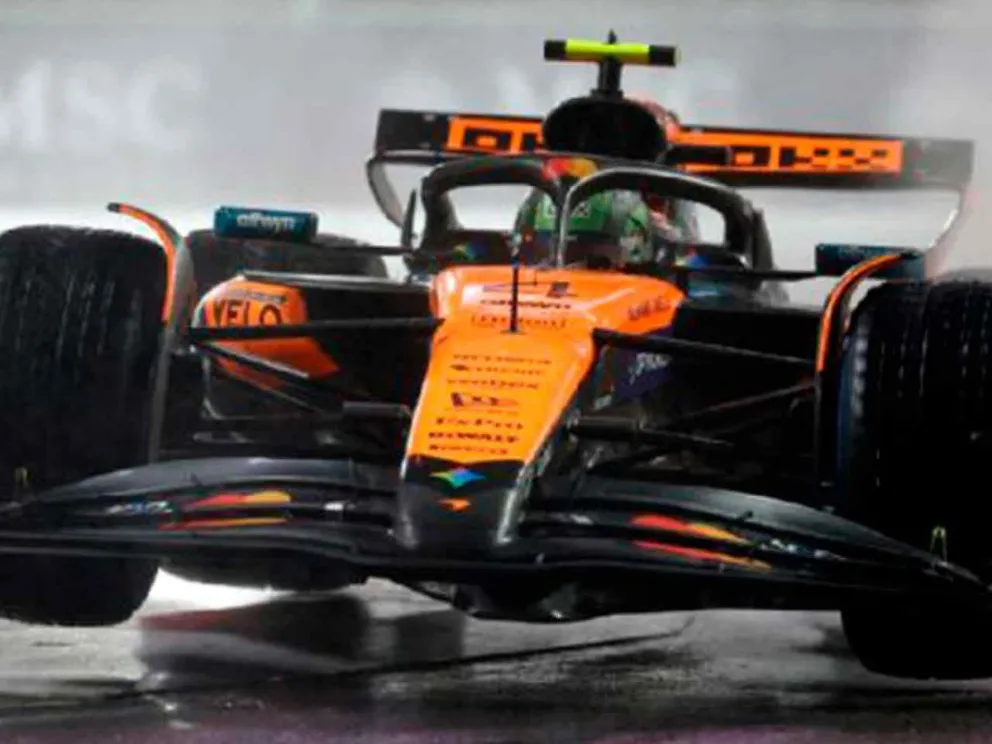 El podio lo completaron Max Verstappen y Carlos Sainz