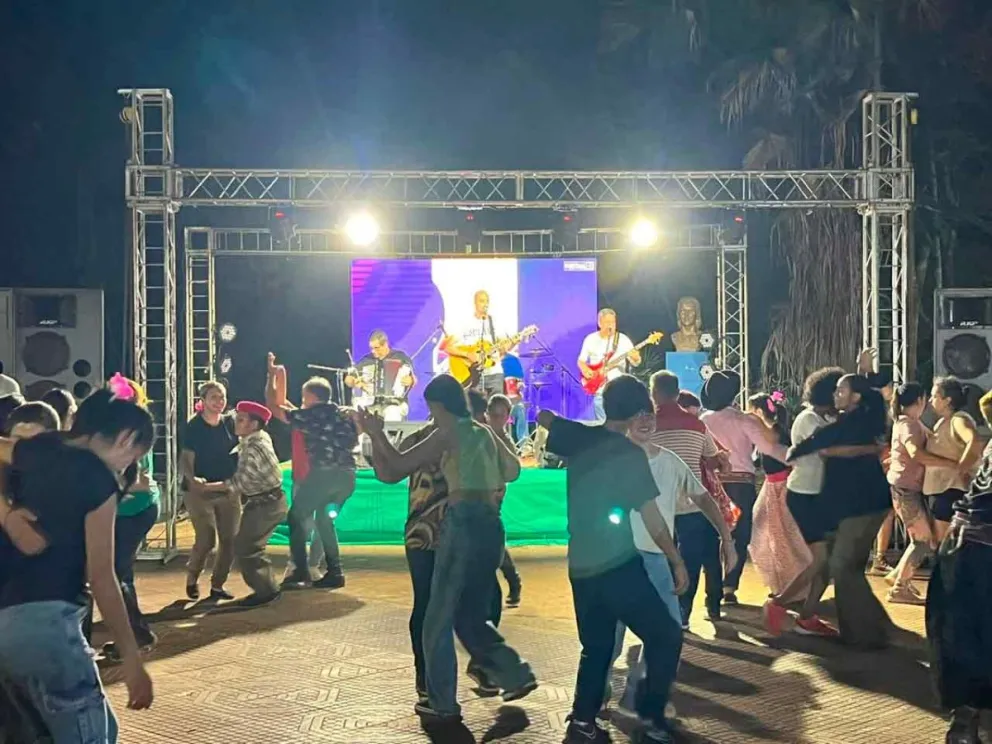 Reunió a cientos de vecinos