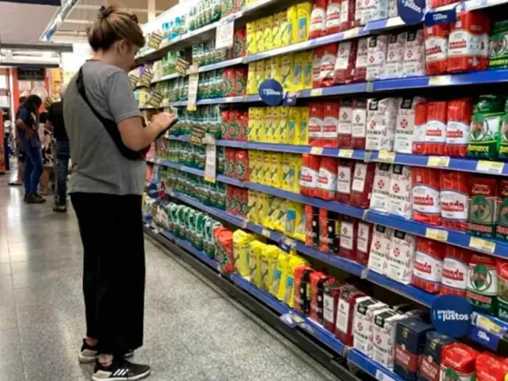 Caída de 0,8% interanual, según INDEC