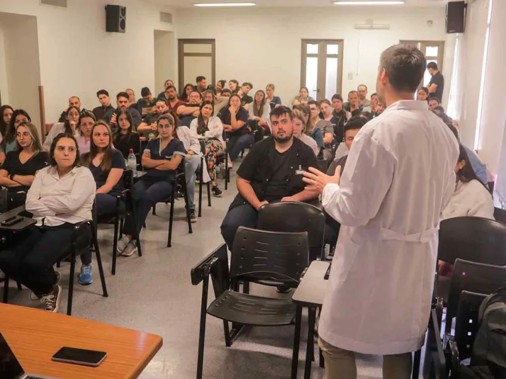 Capacitación dirigida a profesionales de la salud