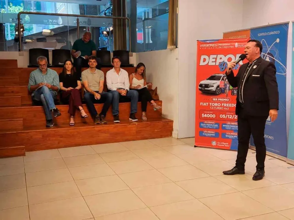 Aldo Steinhorst y Héctor Rojas Decut en el sorteo