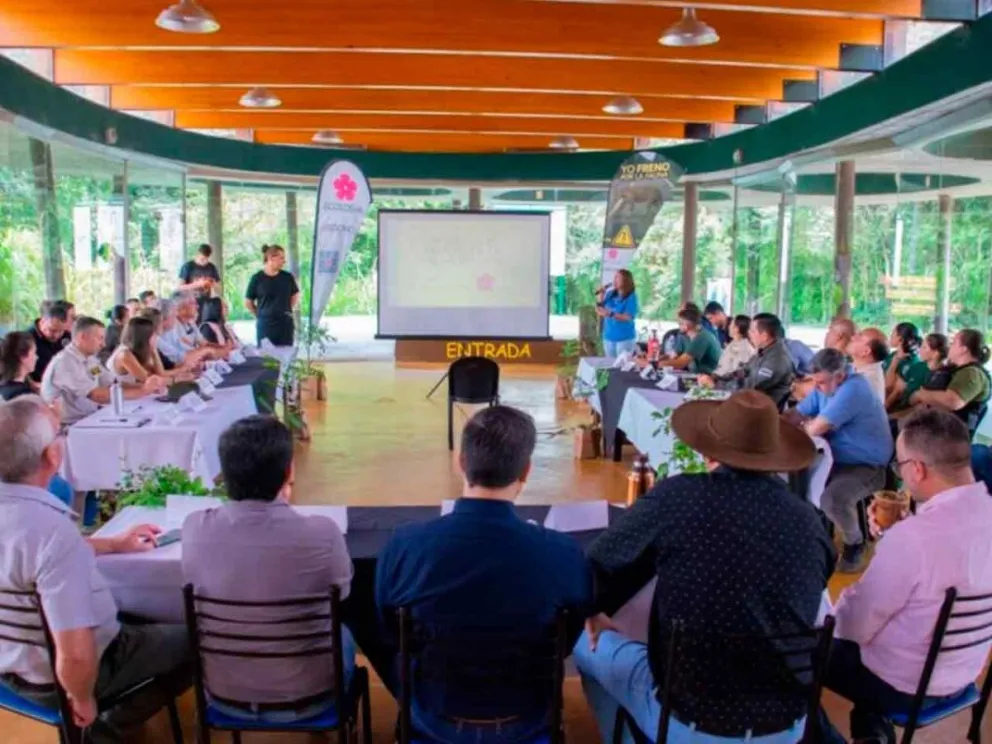 Reunión en Salto Encantado