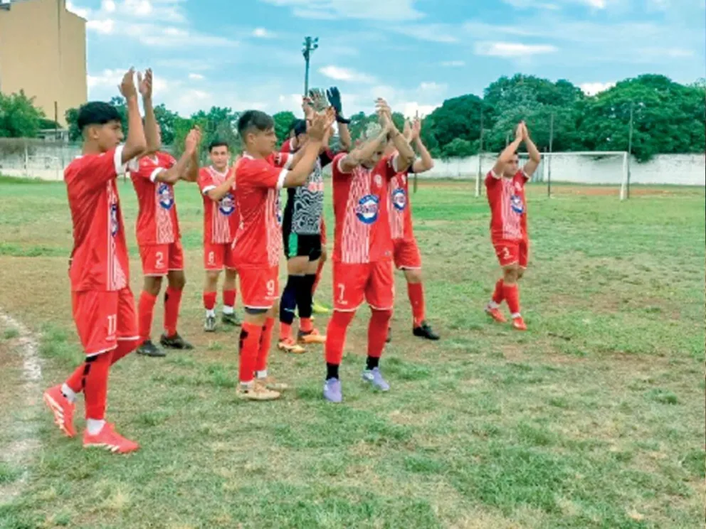 Hucarán venció 3-1 a Atlético Posadas