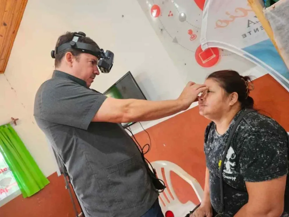 Promueve el acceso a la salud visual