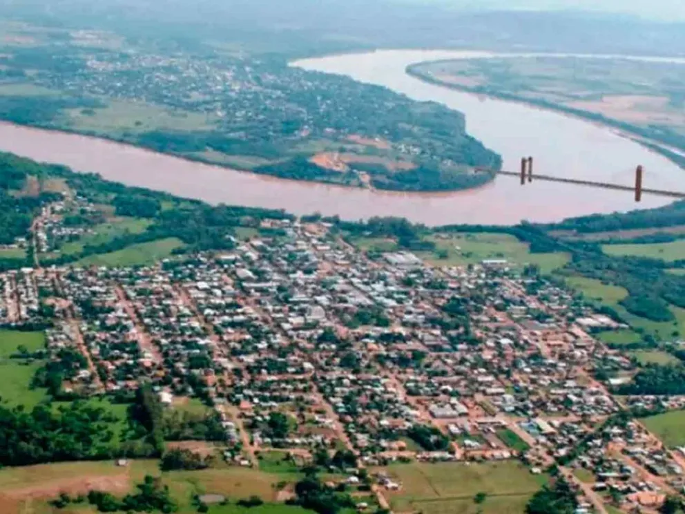 Viaducto sobre el río Uruguay