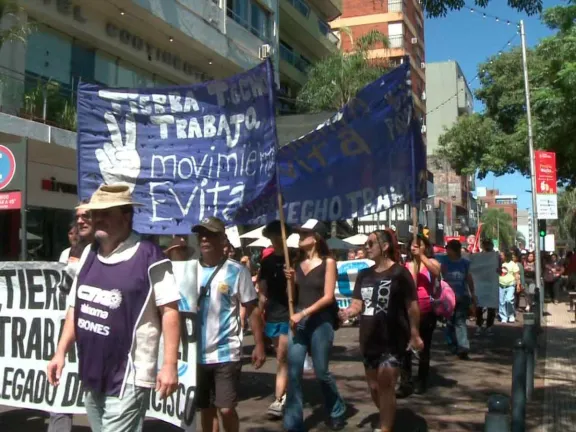 Se realizó una multitudinaria movilización en rechazo a la reforma ...