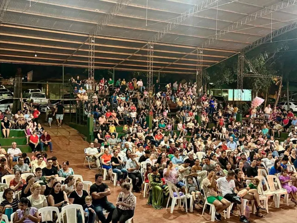 Reunió a cientos de vecinos