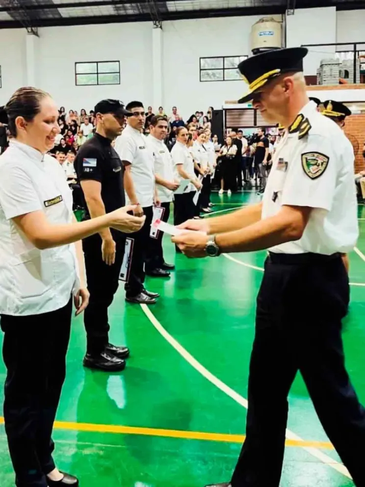 La Plana Mayor Policial y Jefes presidieron el acto