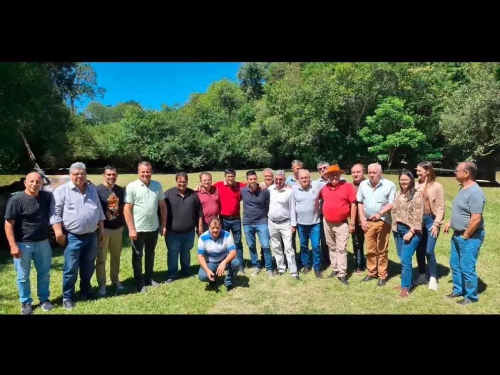 Representantes de las diferentes zonas se reunieron en Campo Viera