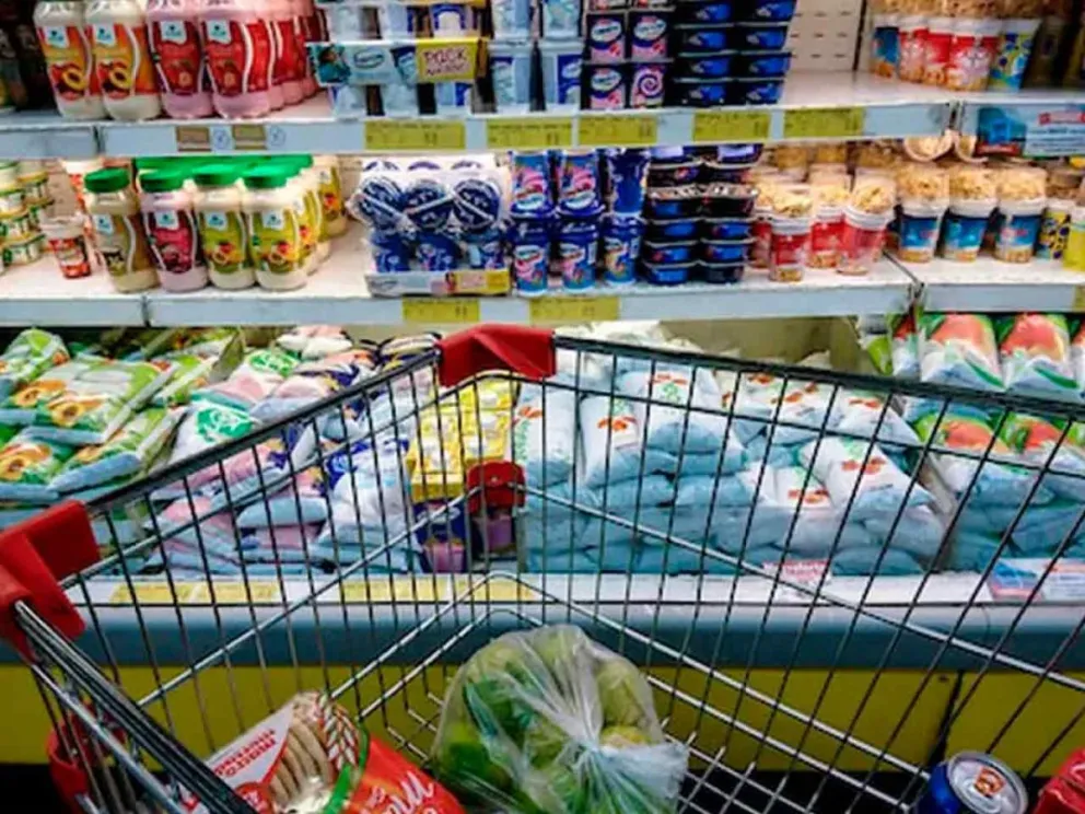   Por la pérdida del poder adquisitivo  e inflación