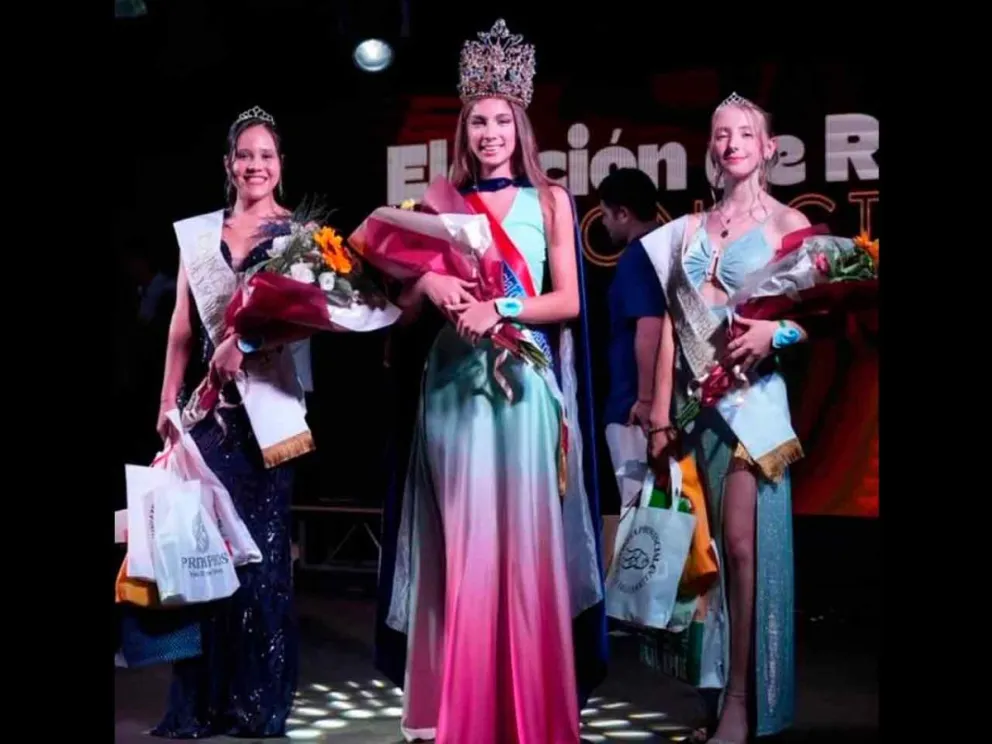 Julieta Marziani junto a Priscila Piriz y Lucía Glinianiuk