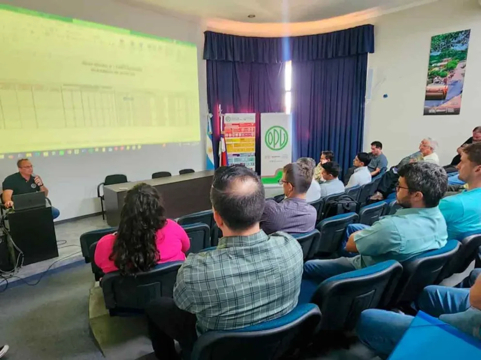 Capacitación a cargo del ingeniero Conrado Scotta