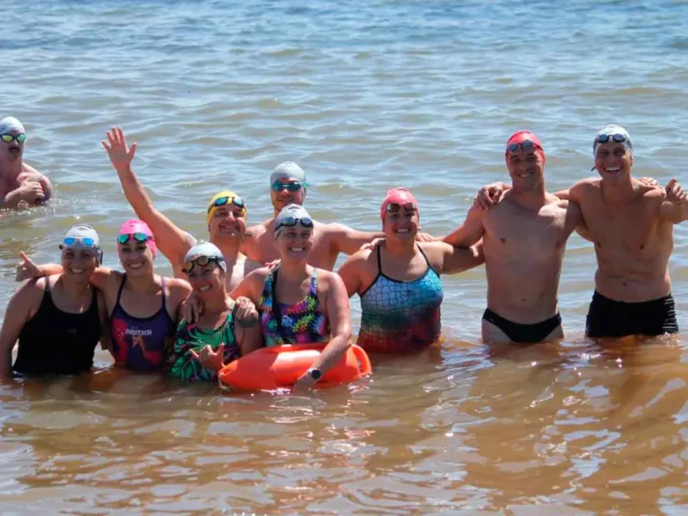 Reúne a más de 80 nadadores